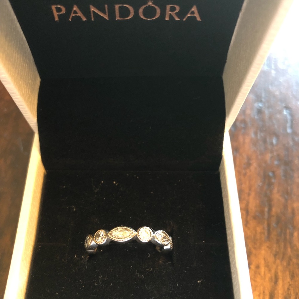 Pandora Alluring Brilliant Marquise Stackable
